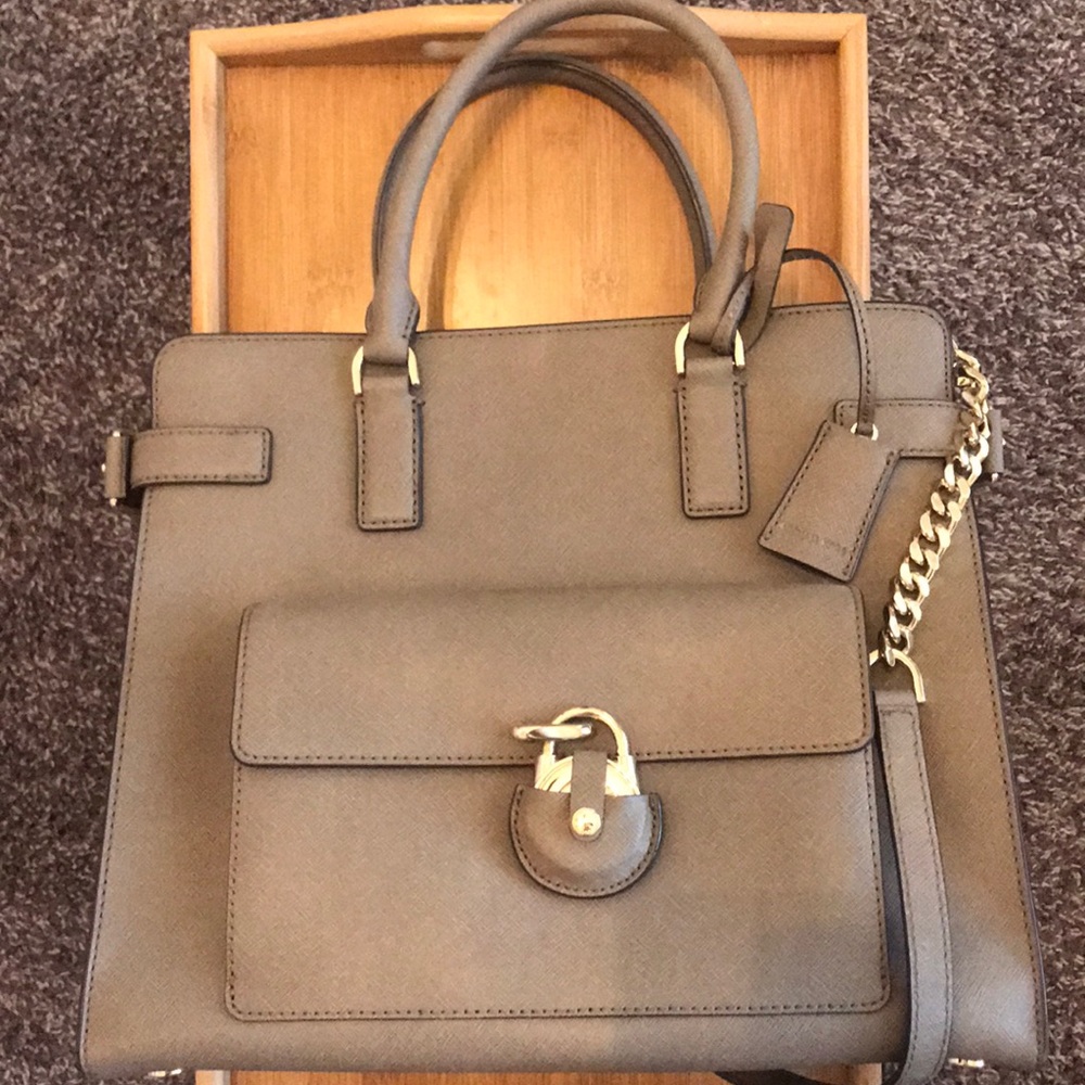 Michael Kors Purse with gold chain